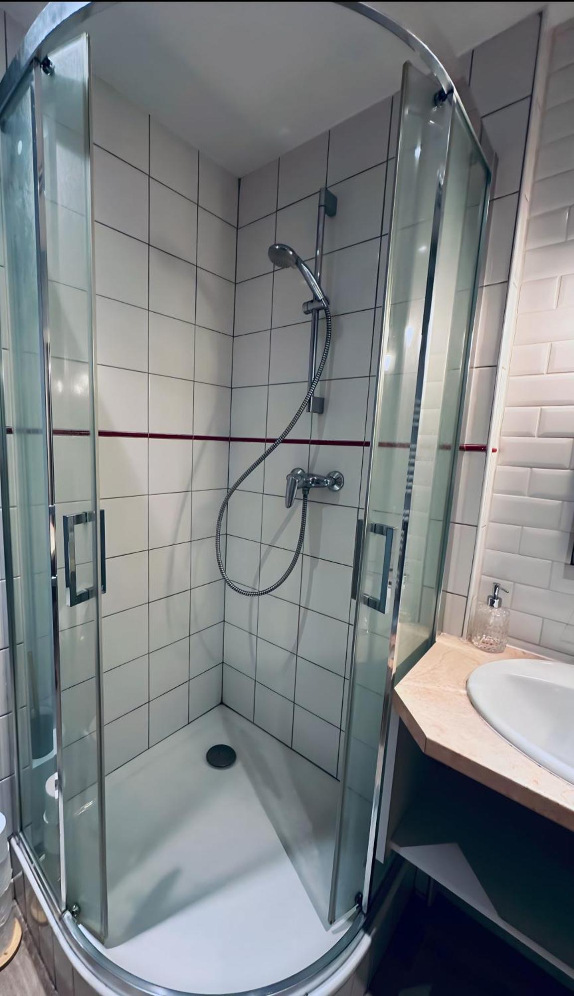 Le Maconnais - Hyper Centre Macon - Parking Gratuit - A 600M De La Gare Apartment Ngoại thất bức ảnh