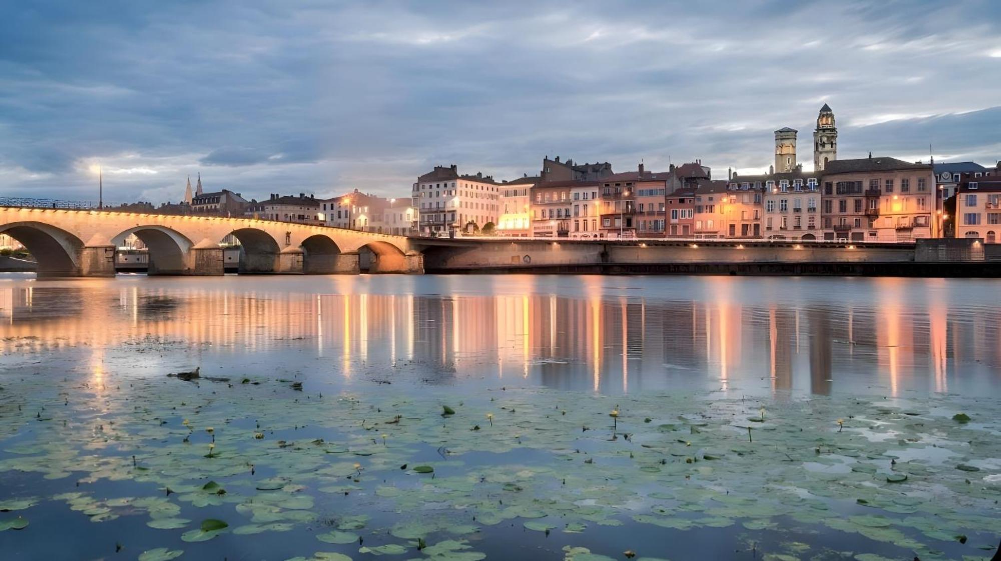 Le Maconnais - Hyper Centre Macon - Parking Gratuit - A 600M De La Gare Apartment Ngoại thất bức ảnh
