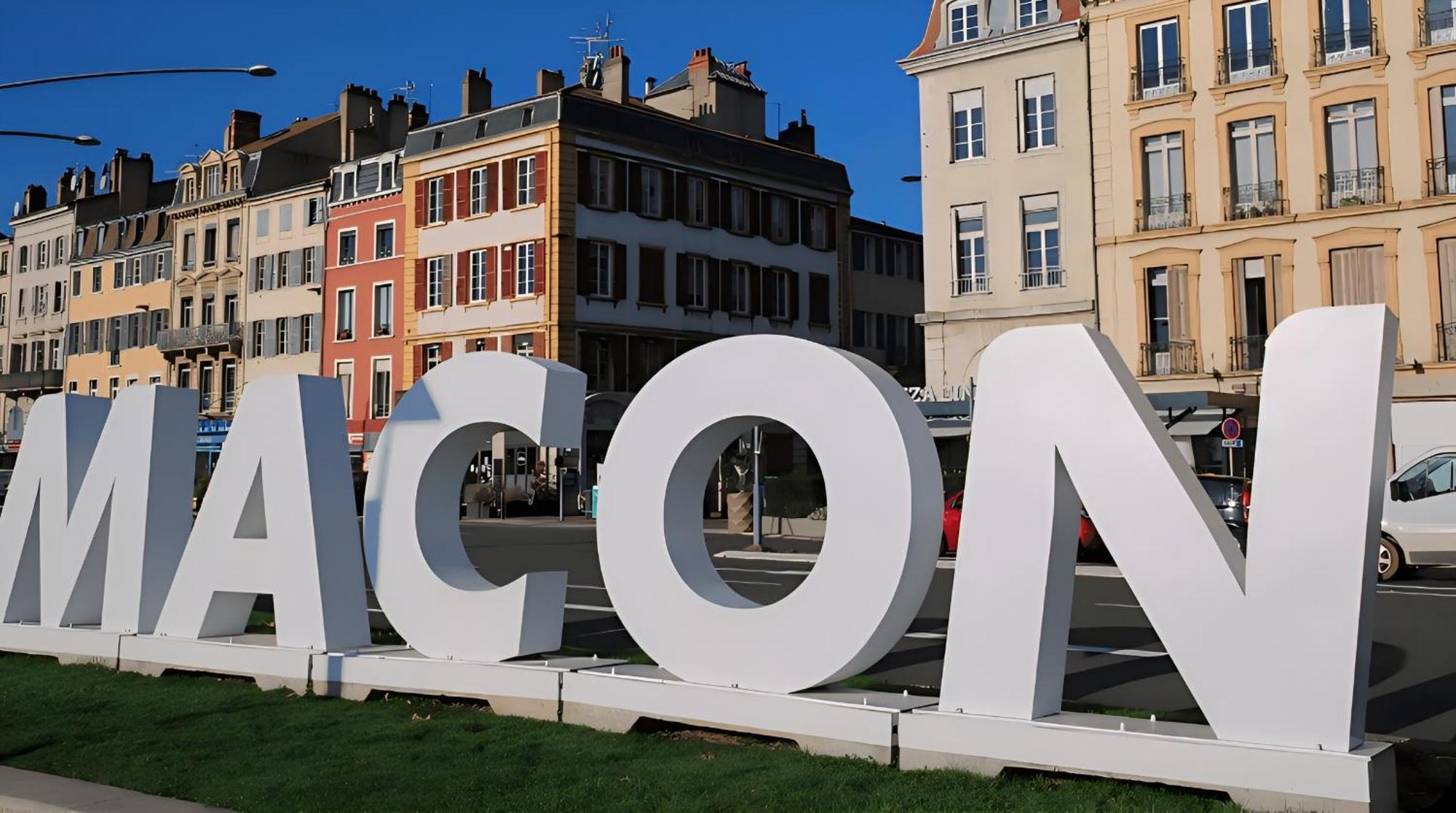 Le Maconnais - Hyper Centre Macon - Parking Gratuit - A 600M De La Gare Apartment Ngoại thất bức ảnh
